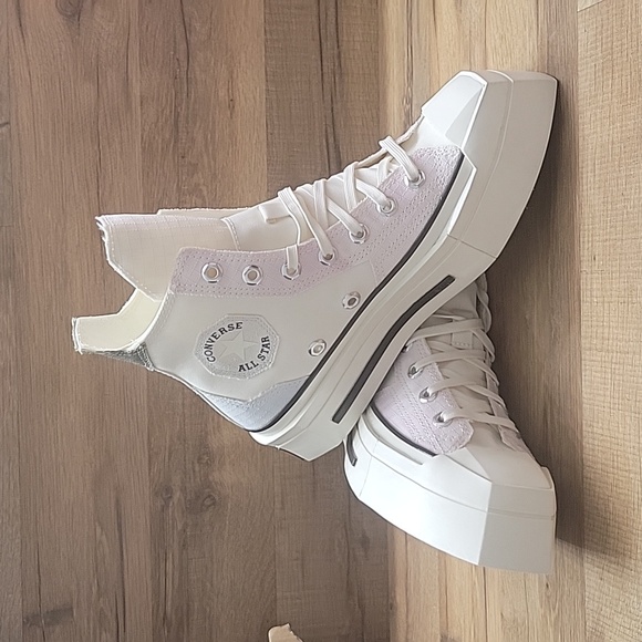 Converse High top Brand new platform in the box no lid. - Picture 6 of 15